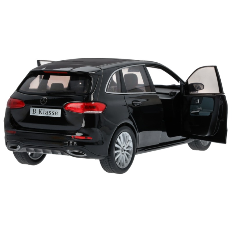 Mercedes-Benz B-Klasse, W247, Modellauto kosmosschwarz, Maßstab 1:18 Mercedes-Benz B-Klasse, W247, Modellauto kosmosschwarz, Maßstab 1:18