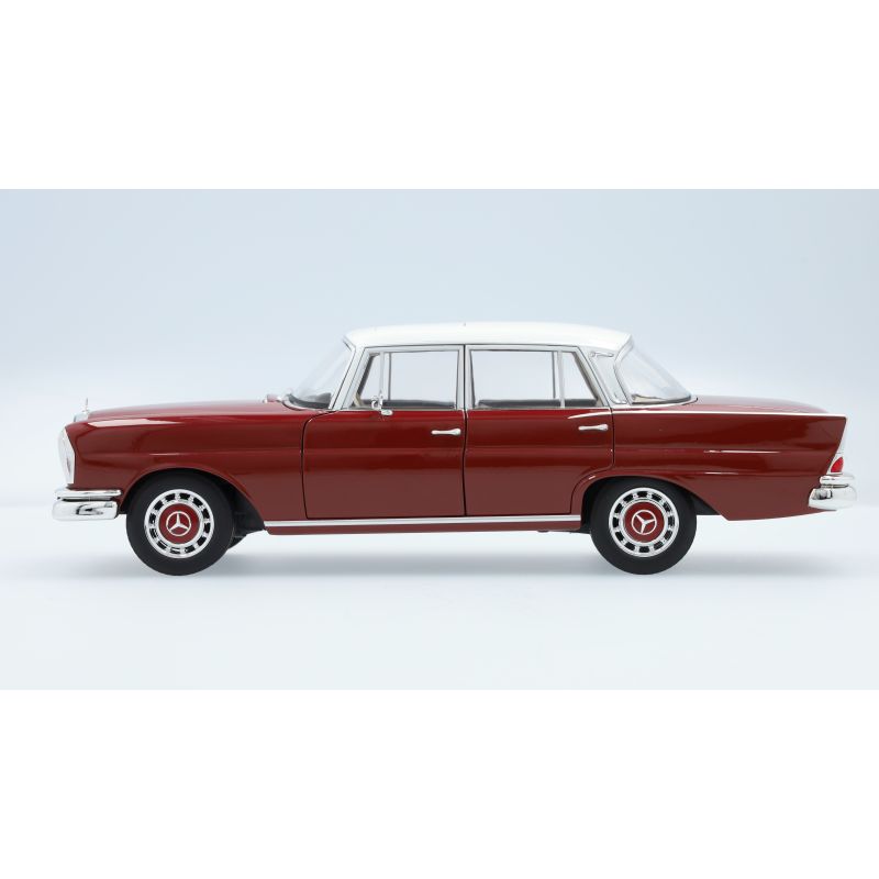 Mercedes-Benz Modellauto, 220 S W111 (1959-1965) Mercedes-Benz Modellauto, 220 S W111 (1959-1965)
